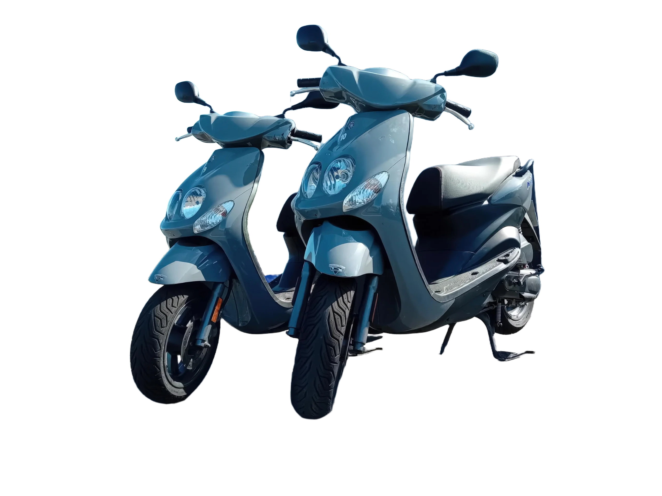 Photo des scooters utilisés par l'auto-école AZUR pour le permis AM